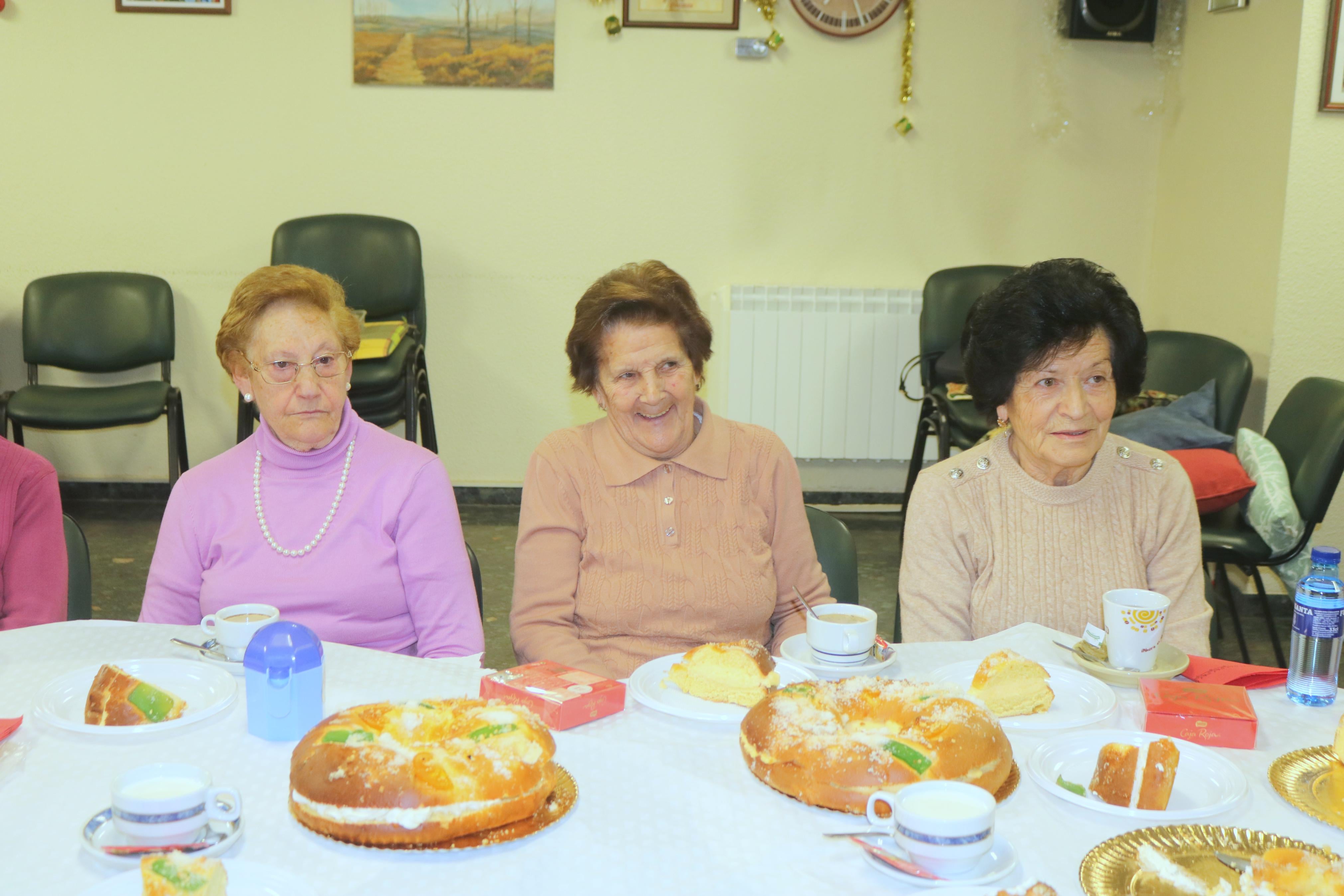 Los Jubilados de Baltanás brindan por el Nuevo Año
