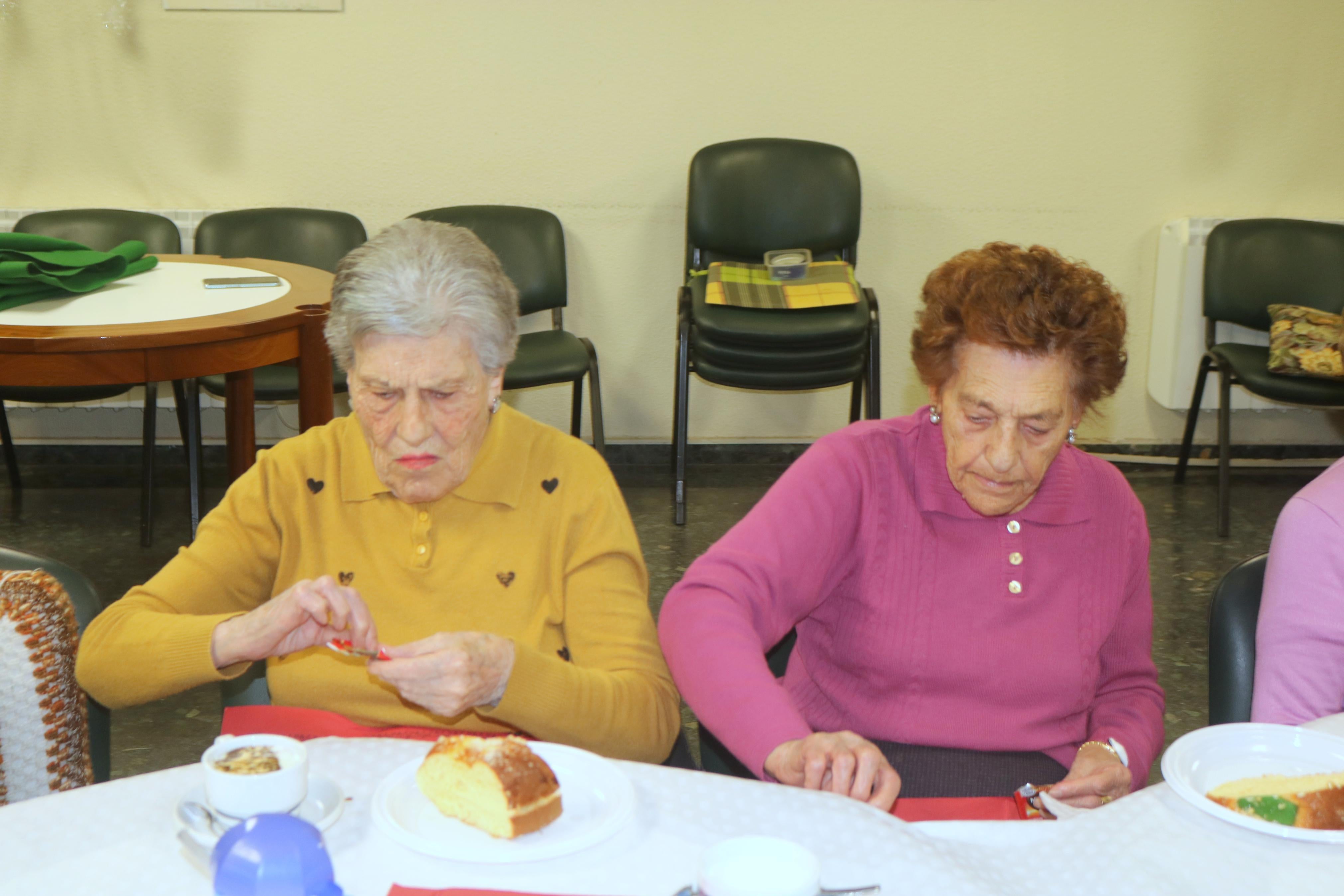 Los Jubilados de Baltanás brindan por el Nuevo Año