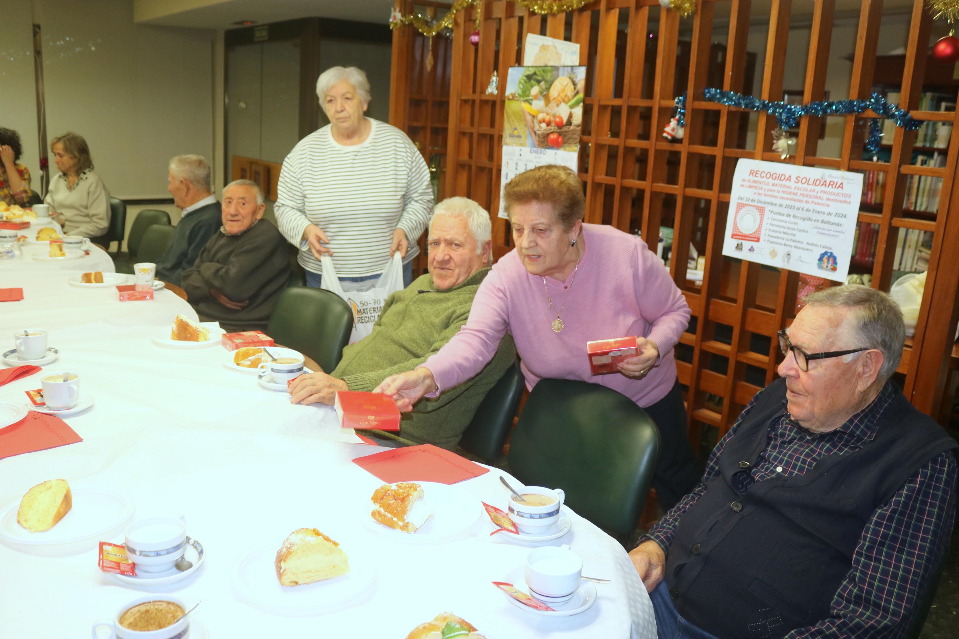 Los Jubilados de Baltanás brindan por el Nuevo Año