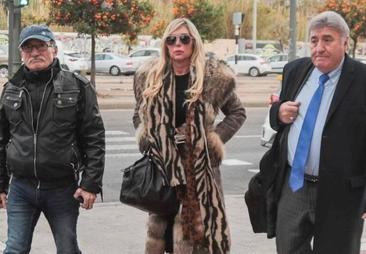 El hijo de Arévalo asegura que nadie ha echado «a Malena del tanatorio»