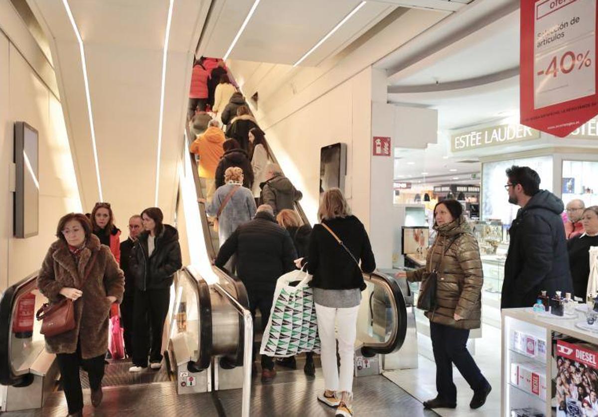 El comercio de Villaviciosa incentivará las compras de segundas rebajas con descuentos  flash en 60 negocios