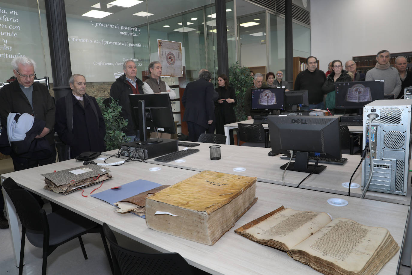 El Archivo Diocesano ofrece su valiosa información a Palencia
