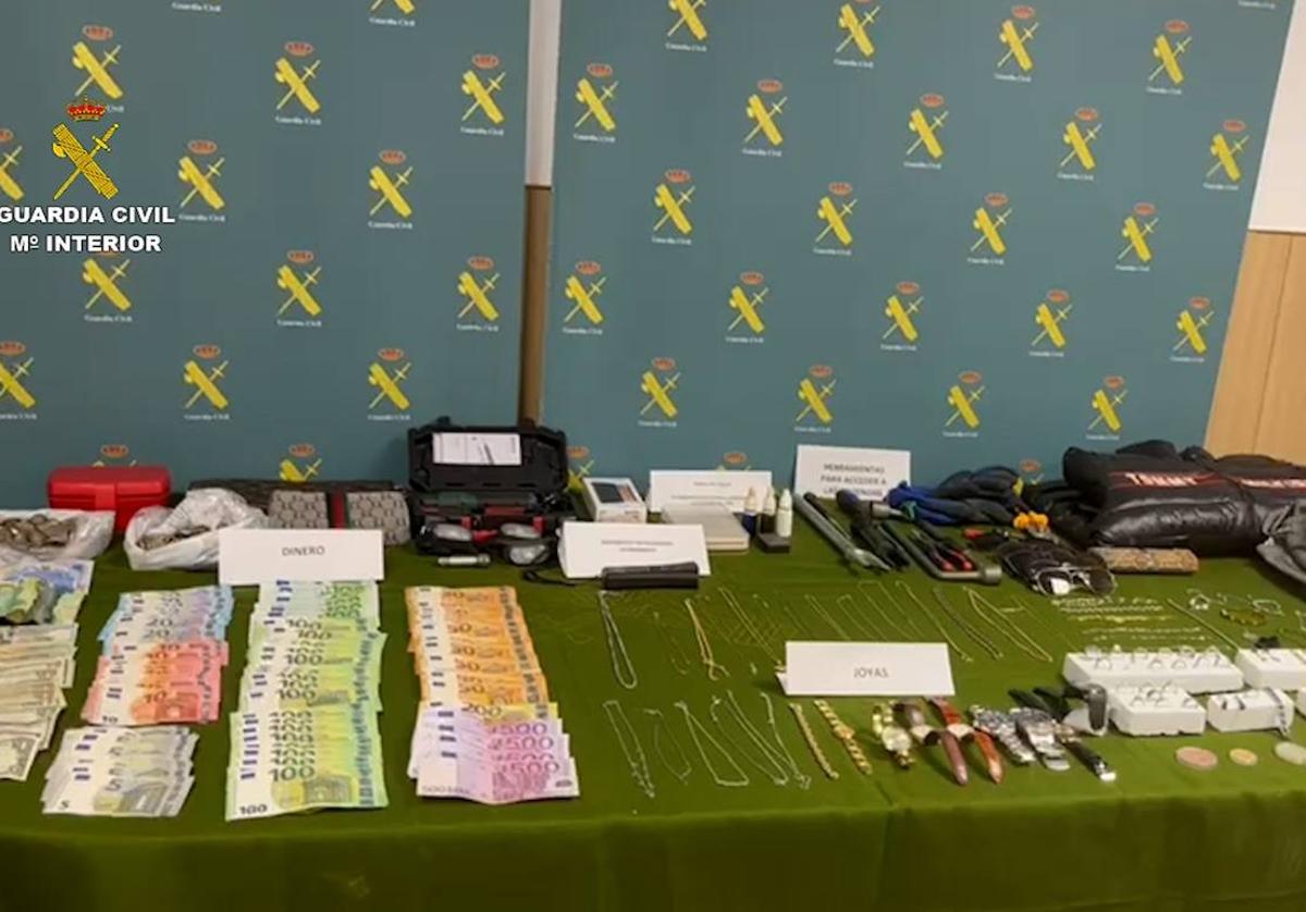 Desarticulado un grupo criminal que asaltó cuatro chalés de Aldeamayor de San Martín