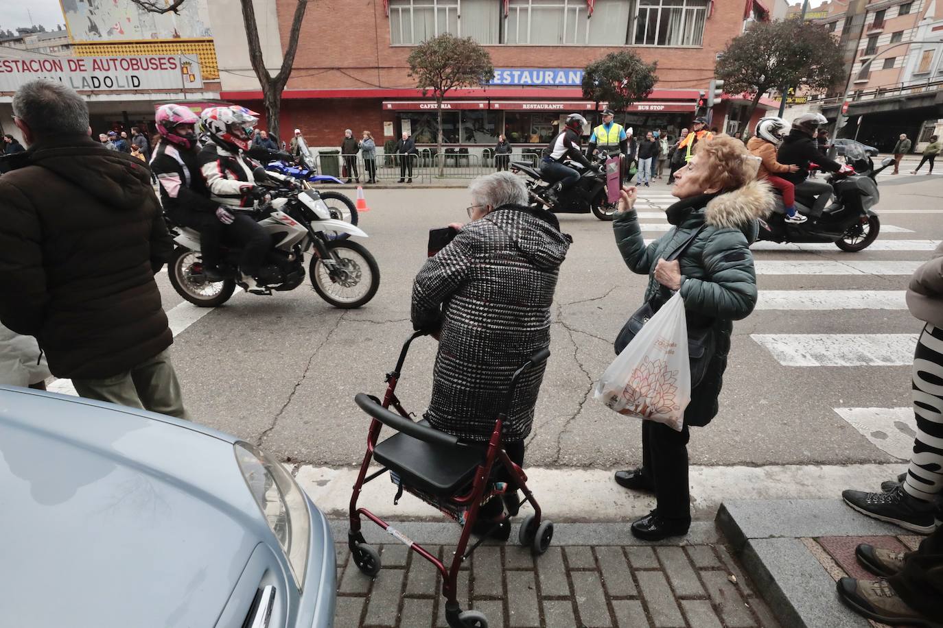 Imágenes del ambiente durante la tarde del sábado en Pingüinos