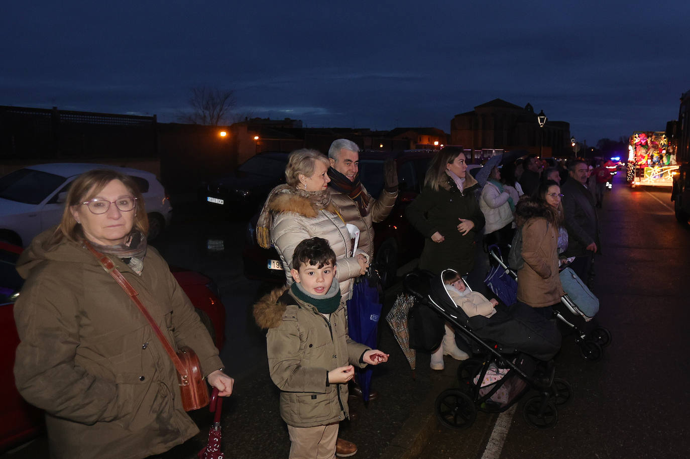 Los Reyes Magos se despiden en Becerril