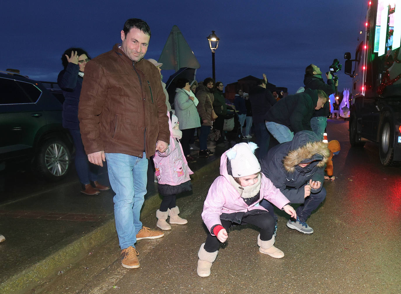 Los Reyes Magos se despiden en Becerril