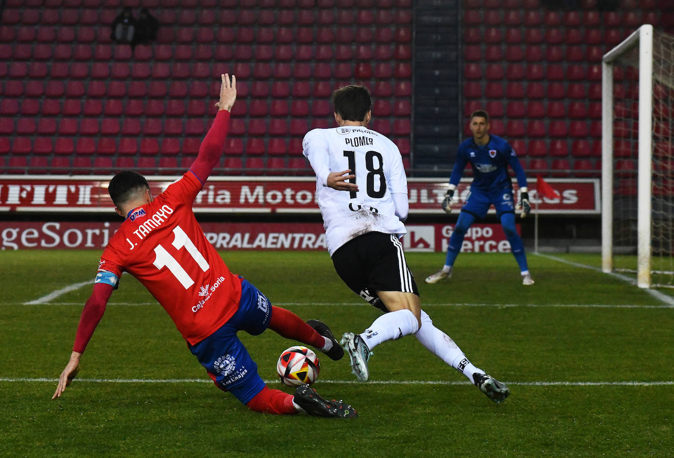 La derrota de la Segoviana en Soria, en imágenes