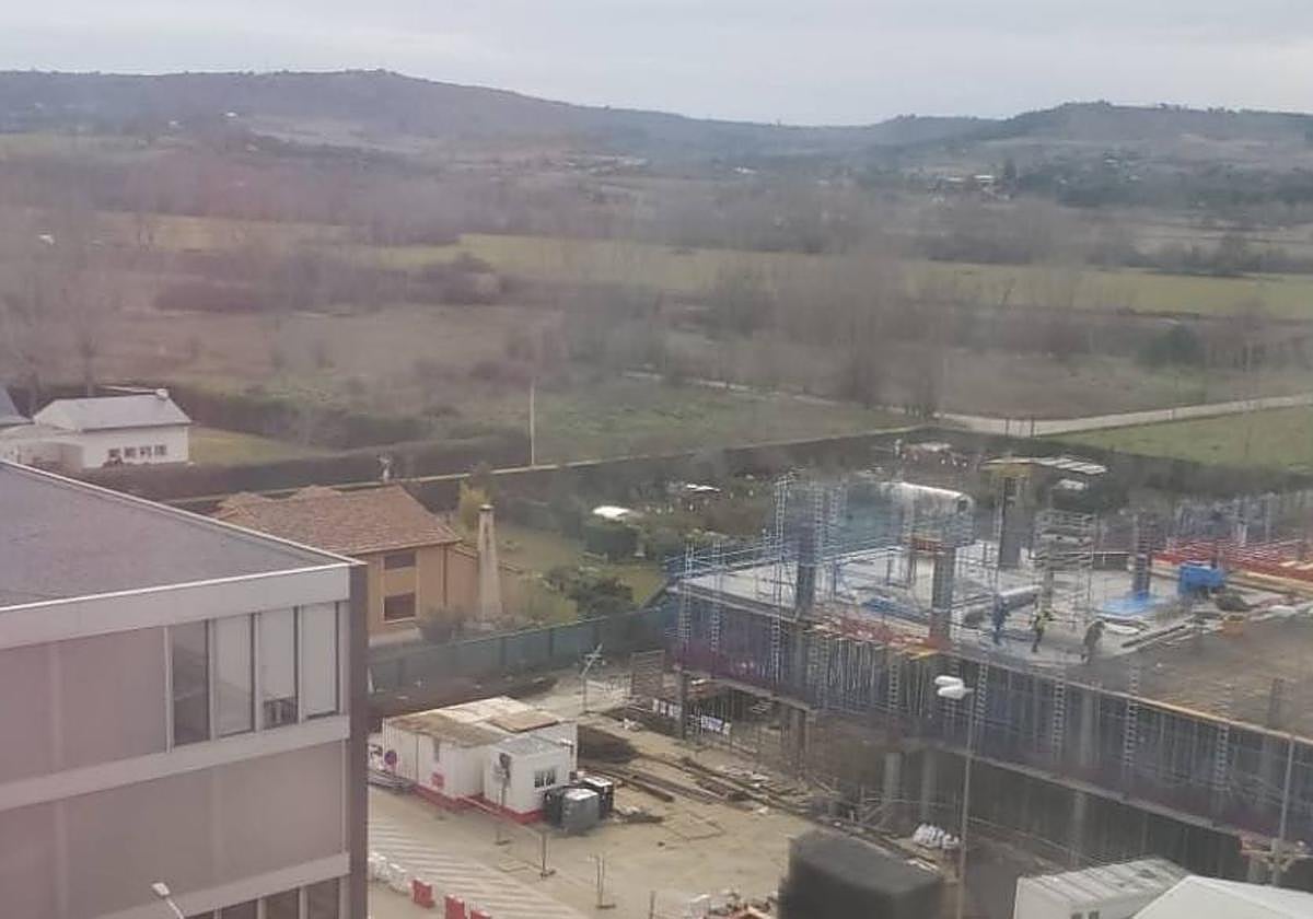 Avanza la construcción del bloque técnico del nuevo hospital.