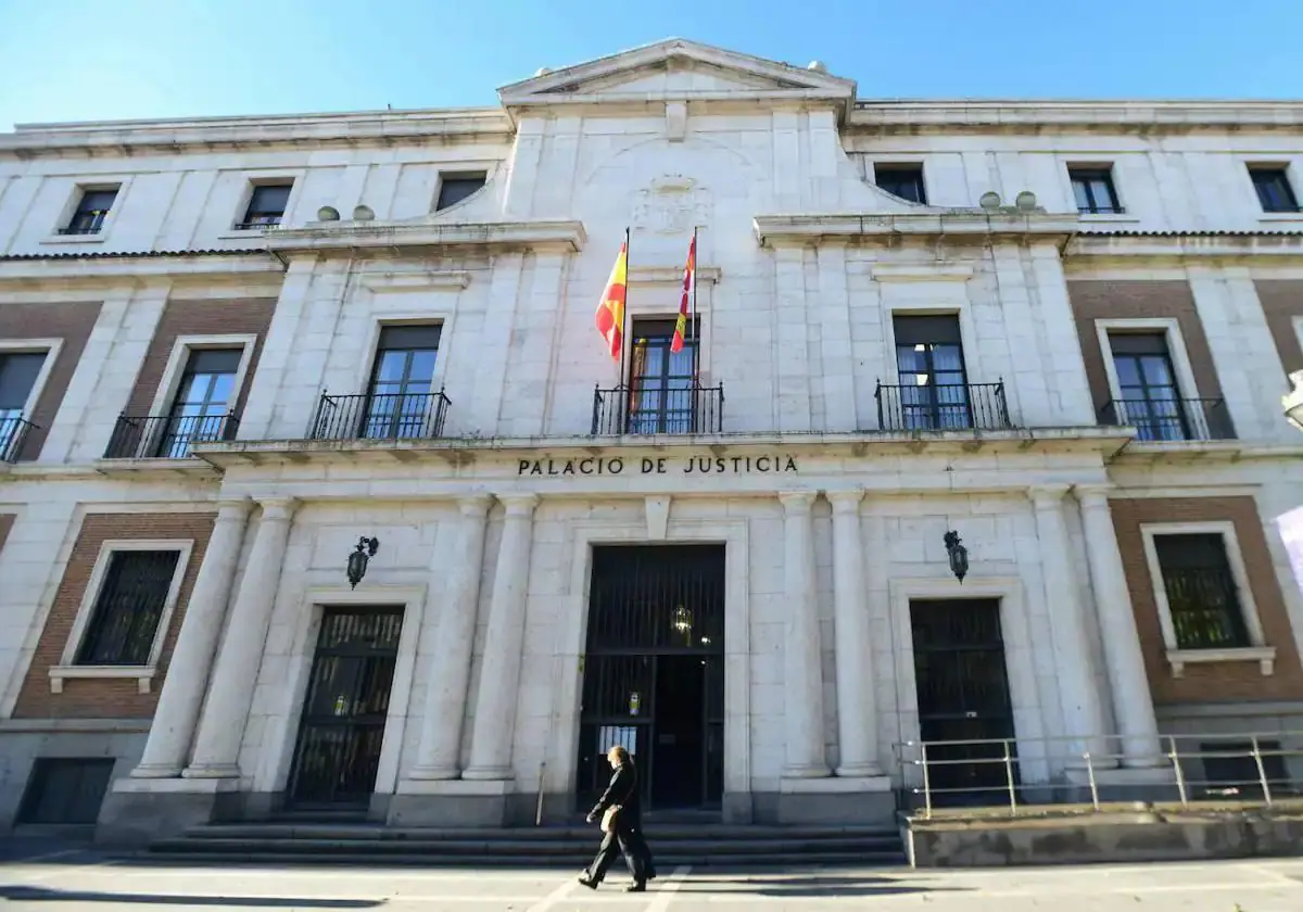 Valladolid: La Fiscalía pide prisión para una joven de 18 años por tener  relaciones con un chico de 14 | El Norte de Castilla