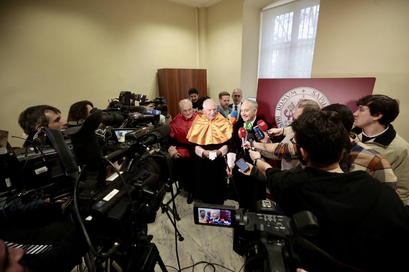 Josep Borrell recibe el Doctorado Honoris Causa por la Universidad de Valladolid