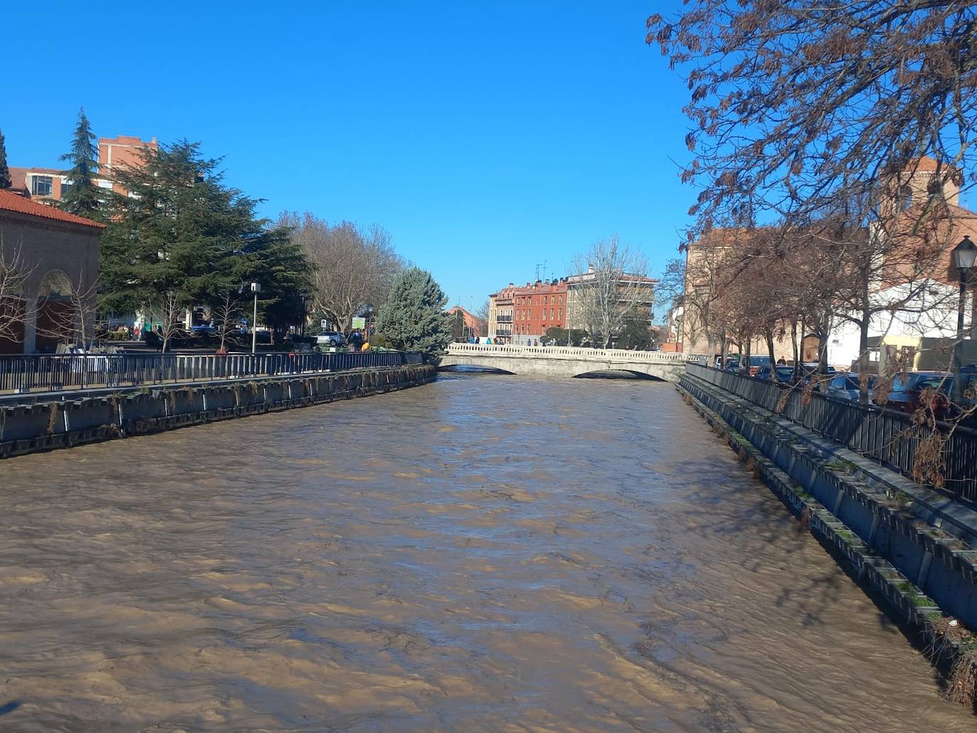 Crecida del río Zapardiel en Medina del Campo