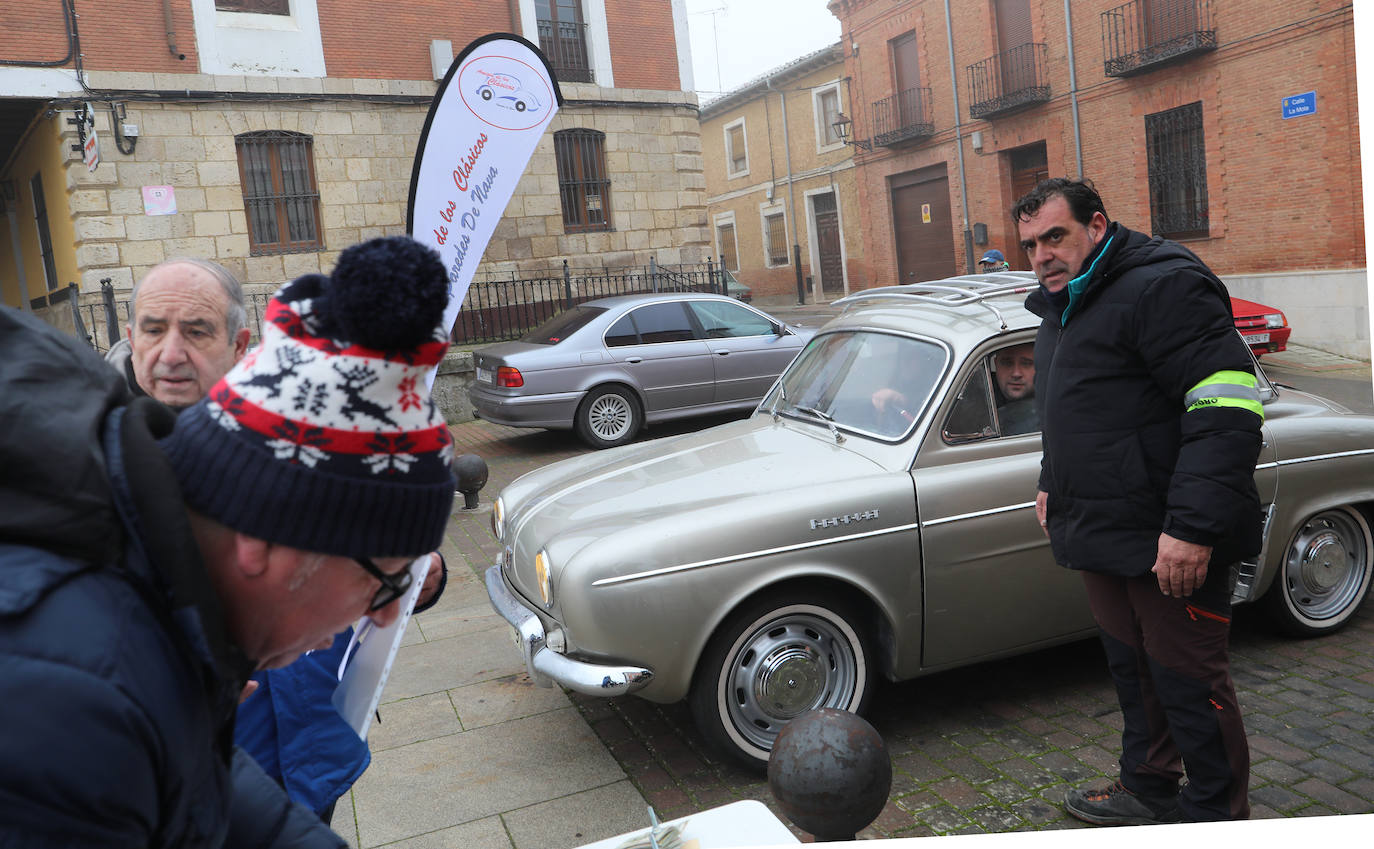 Concentración de coches clásicos en Paredes de Nava