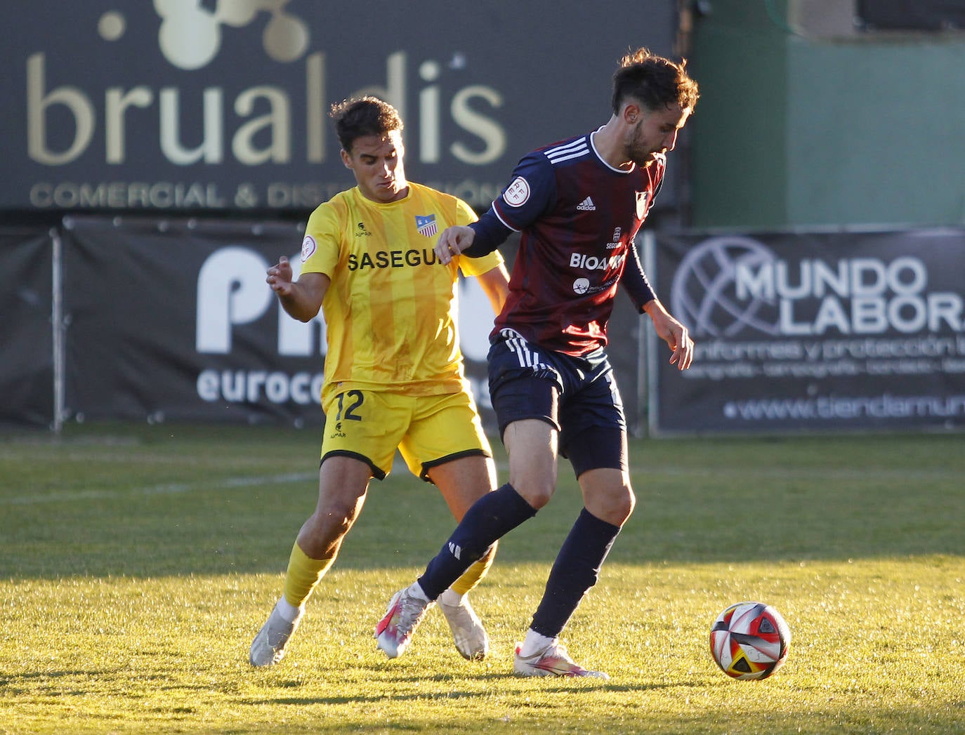 El empate de la Segoviana ante el Navalcarnero, en imágenes