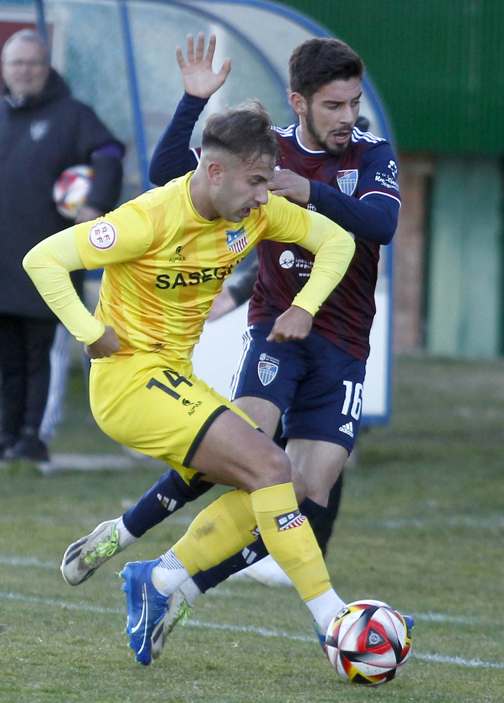 El empate de la Segoviana ante el Navalcarnero, en imágenes