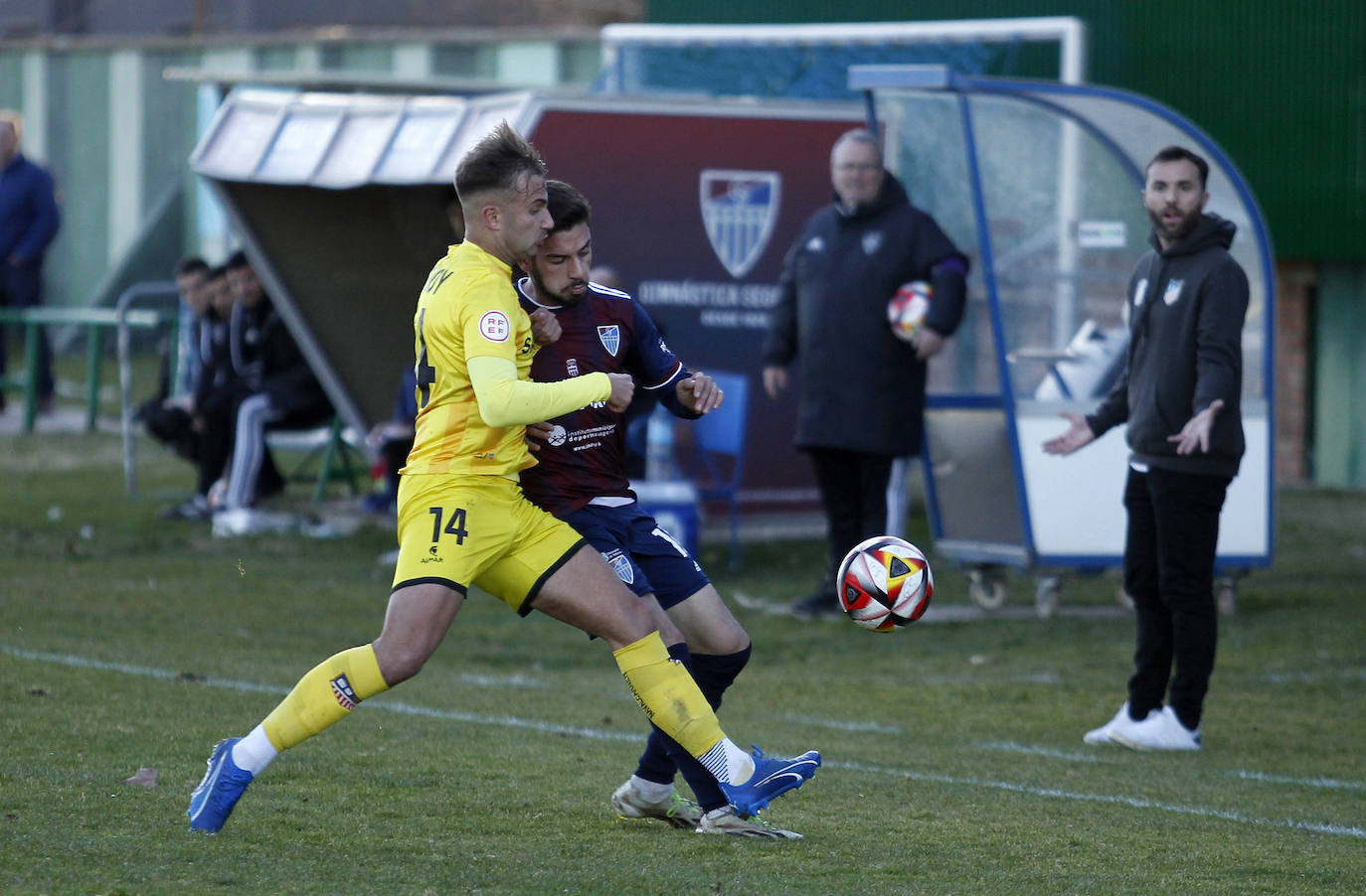 El empate de la Segoviana ante el Navalcarnero, en imágenes