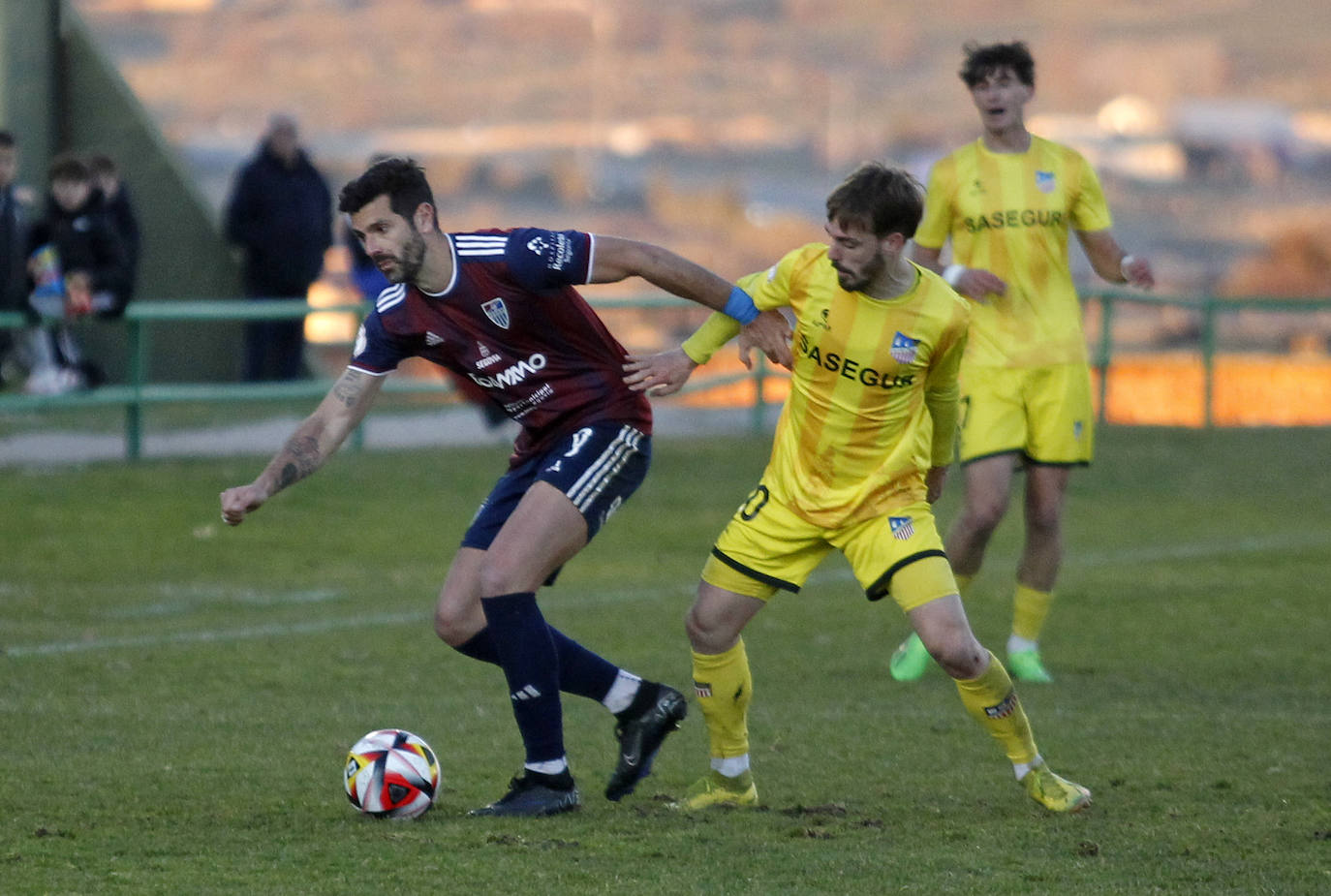 El empate de la Segoviana ante el Navalcarnero, en imágenes