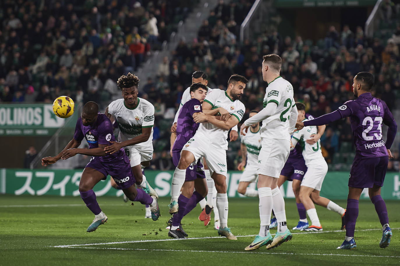 Las imágenes del partido Elche-Real Valladolid