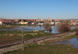 Inundaciones en Medina del Campo, que obligaron el sábado a intervenir a los Bomberos de la Diputación.