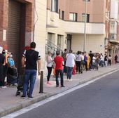 Más de 200 familias ya usan en Valladolid tarjetas monedero contra el hambre