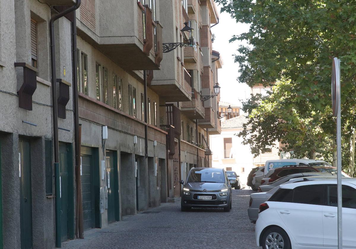 Cuesta de San Bartolomé, en el casco antiguo de Segovia.