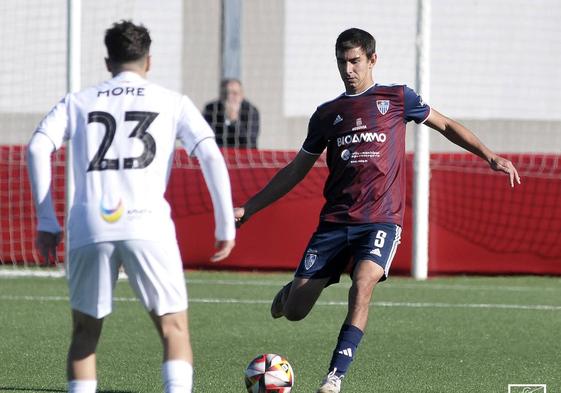 Javi Marcos, durante su último partido con la camiseta de la Gimnástica Segoviana.