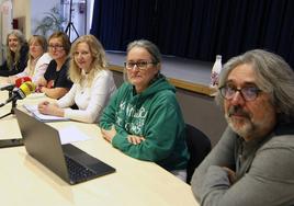 Representantes de los sindicatos que conforman la junta de personal docente de Segovia, en la comparecencia de este jueves.