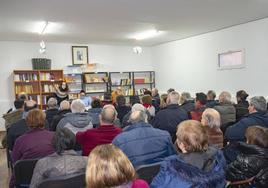 Asamblea de vecinos en Reinoso de Cerrato.