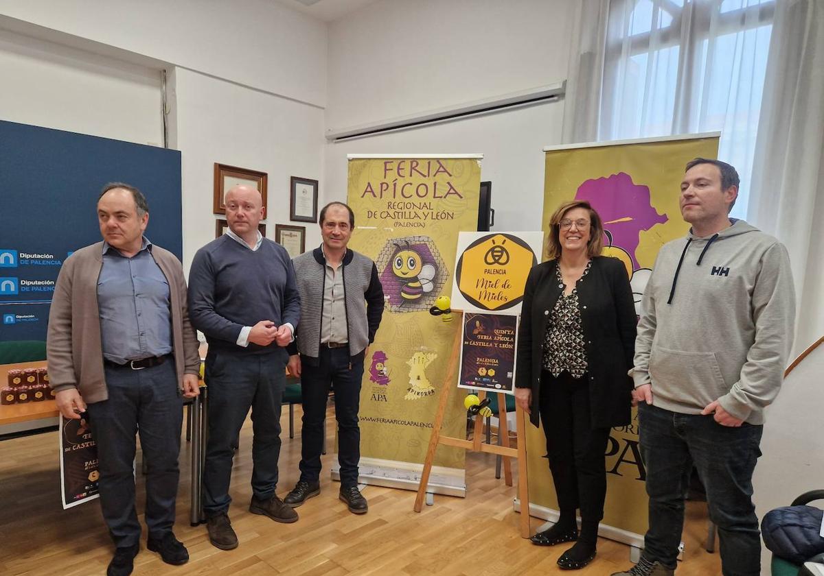 La Feria Apícola estrena la nueva marca de calidad 'Palencia miel de mieles'