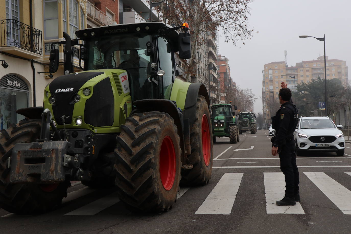 Los agricultores protestan con una tractorada en Zamora