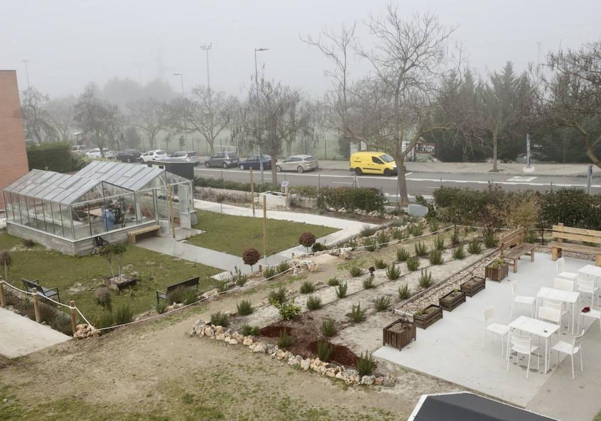 Fundación Intras inaugura el primer jardín terapéutico de Valladolid