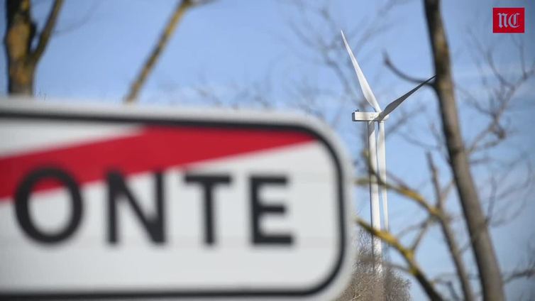 La comarca de los Torozos, en Valladolid, financia sus pueblos con los molinos de viento