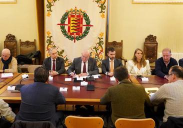 Carnero escribirá todos los lunes a Puente hasta que acceda a hablar del soterramiento