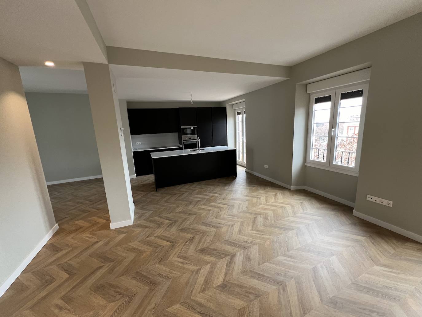 Un pisazo histórico recién reformado y listo para alquilar en el Paseo Zorrilla