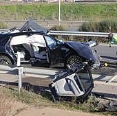 Atrapado en su Porsche tras chocar contra un camión en la autovía en Salamanca