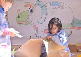 Los niños de Maristas CCV trabajan por grupos en las diferentes aulas de infantil