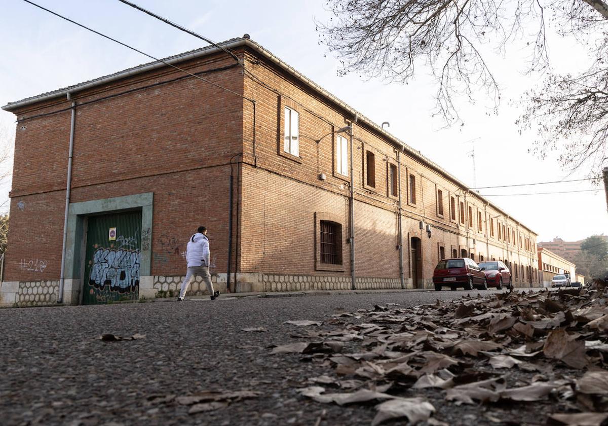 Bloques de viviendas de la calle Canal, en la zona de la dársena.