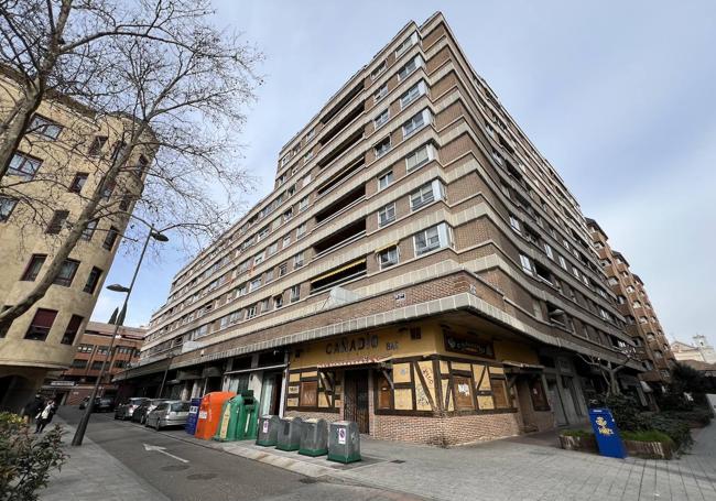 Edificio de viviendas levantado sobre el solar que dejó el palacio de los marqueses de Frómista.