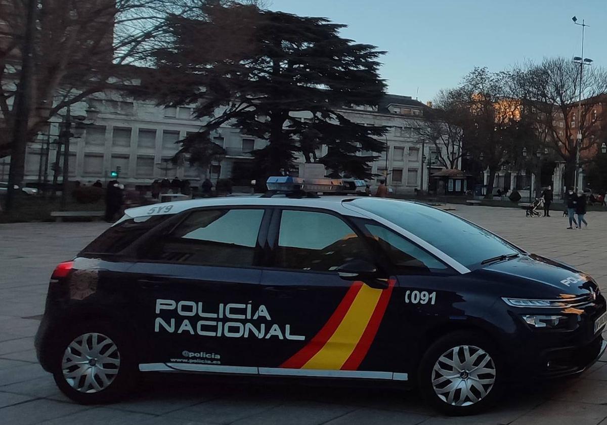 Coche de la Policía Nacional en una imagen de archivo.