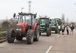 Los agricultores vuelven a protestar con una tractorada en Valladolid