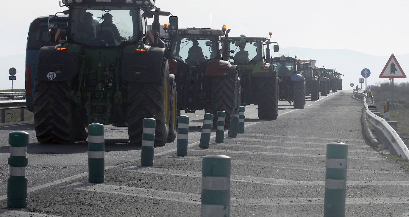 Las protestas de los agricultores segovianos, en imágenes