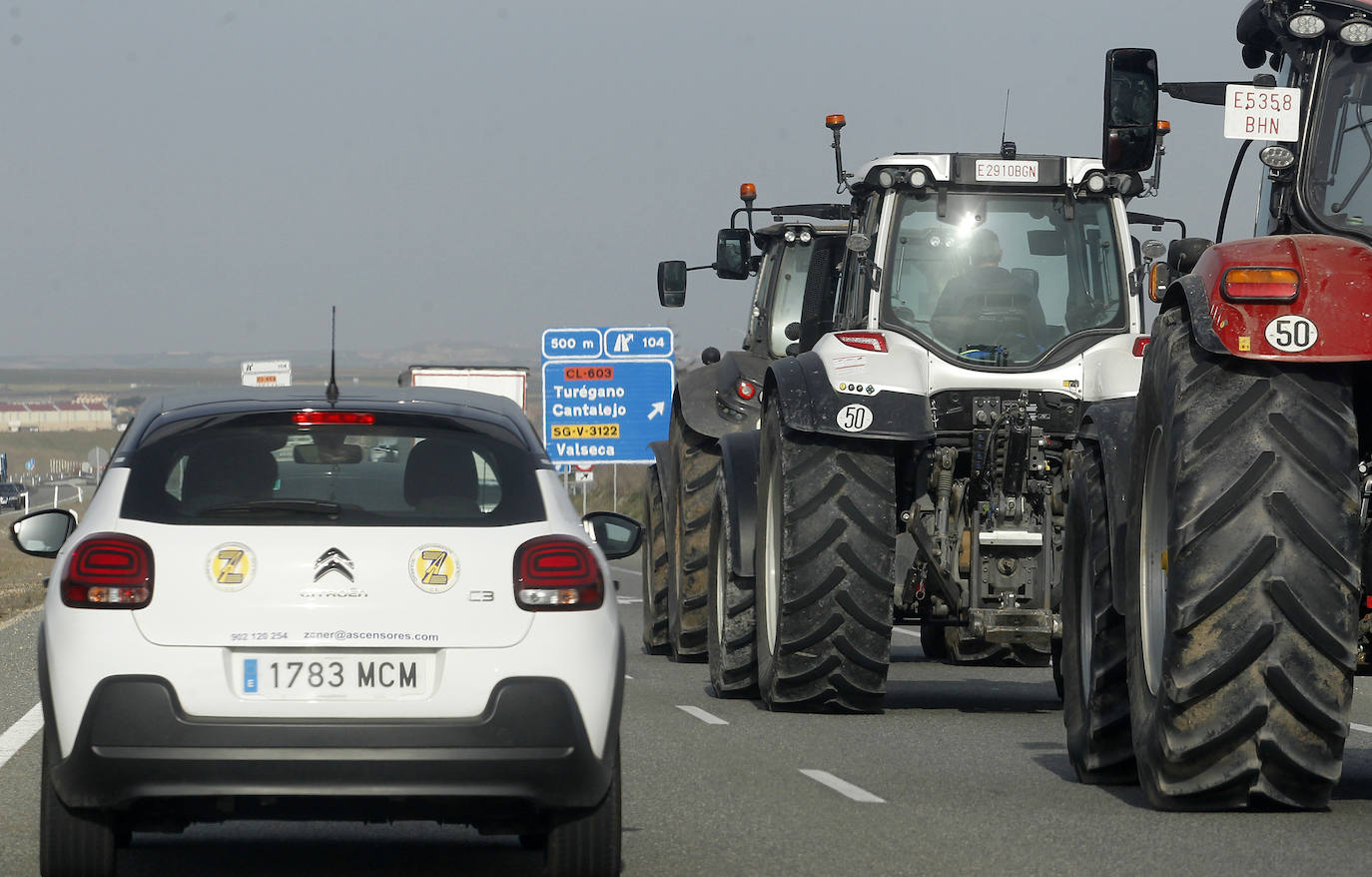 Las protestas de los agricultores segovianos, en imágenes