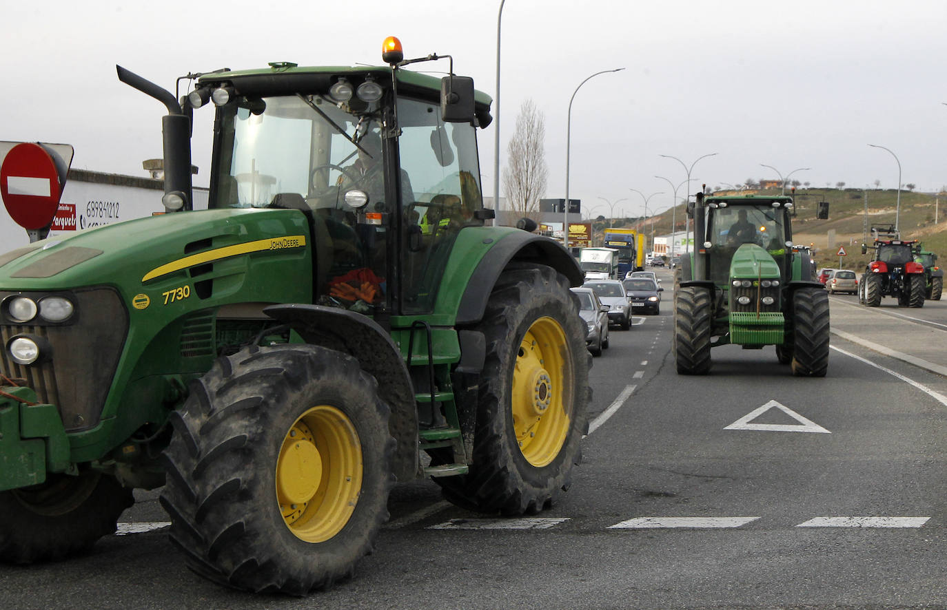 Las protestas de los agricultores segovianos, en imágenes