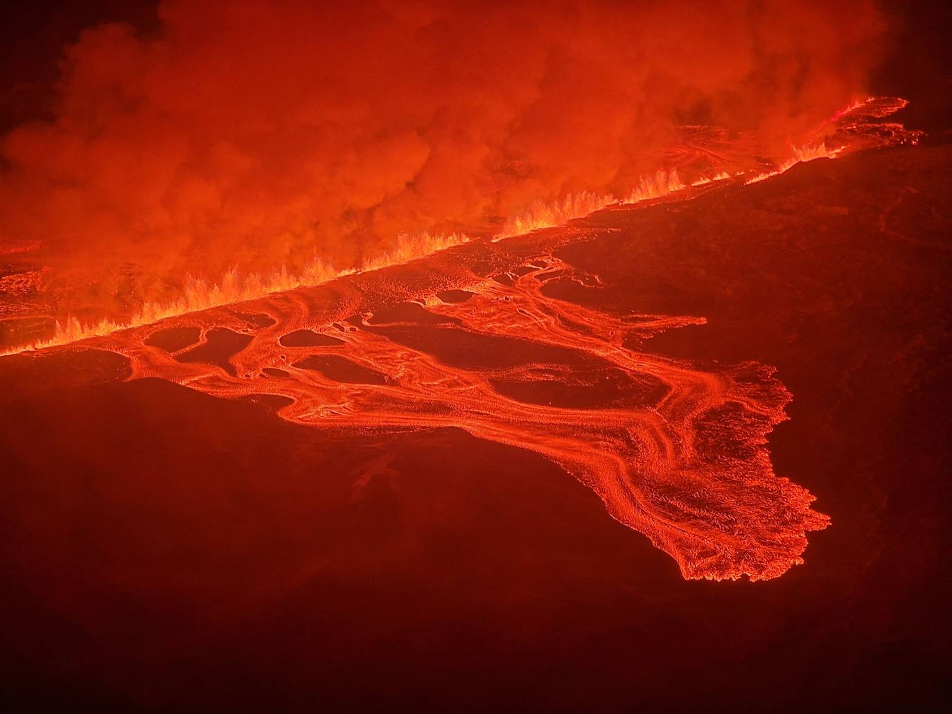 Las espectaculares imágenes que ha dejado la nueva erupción volcánica en Islandia