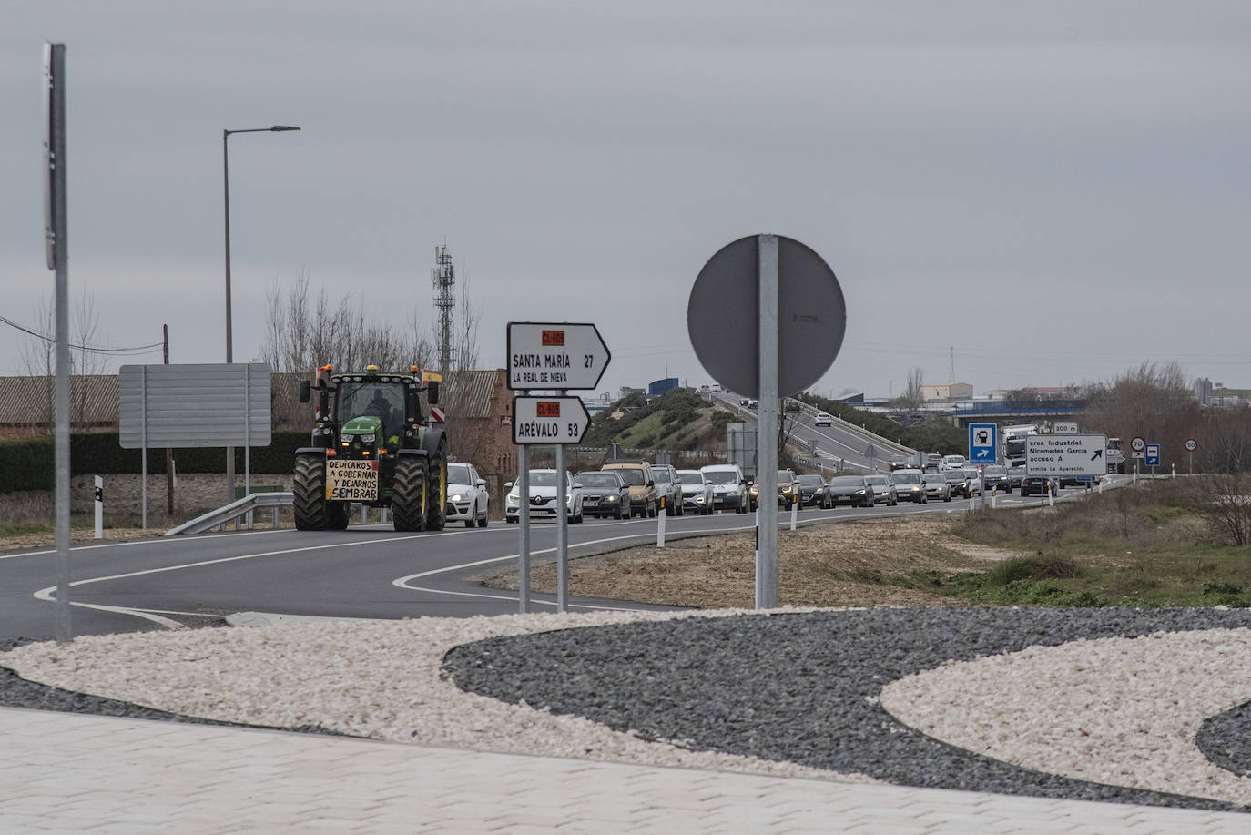 La tractorada en la CL-605, en imágenes