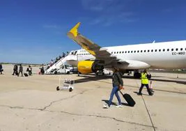 Imagen de archivo de un avión de Vueling en el aeropuerto de Villanubla.