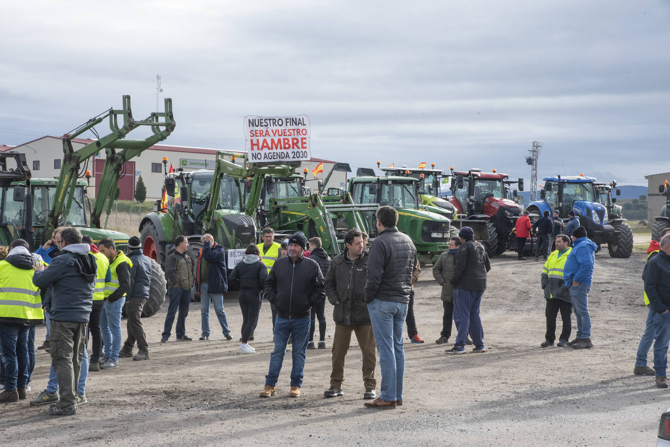 La tractorada del viernes por Segovia, en imágenes