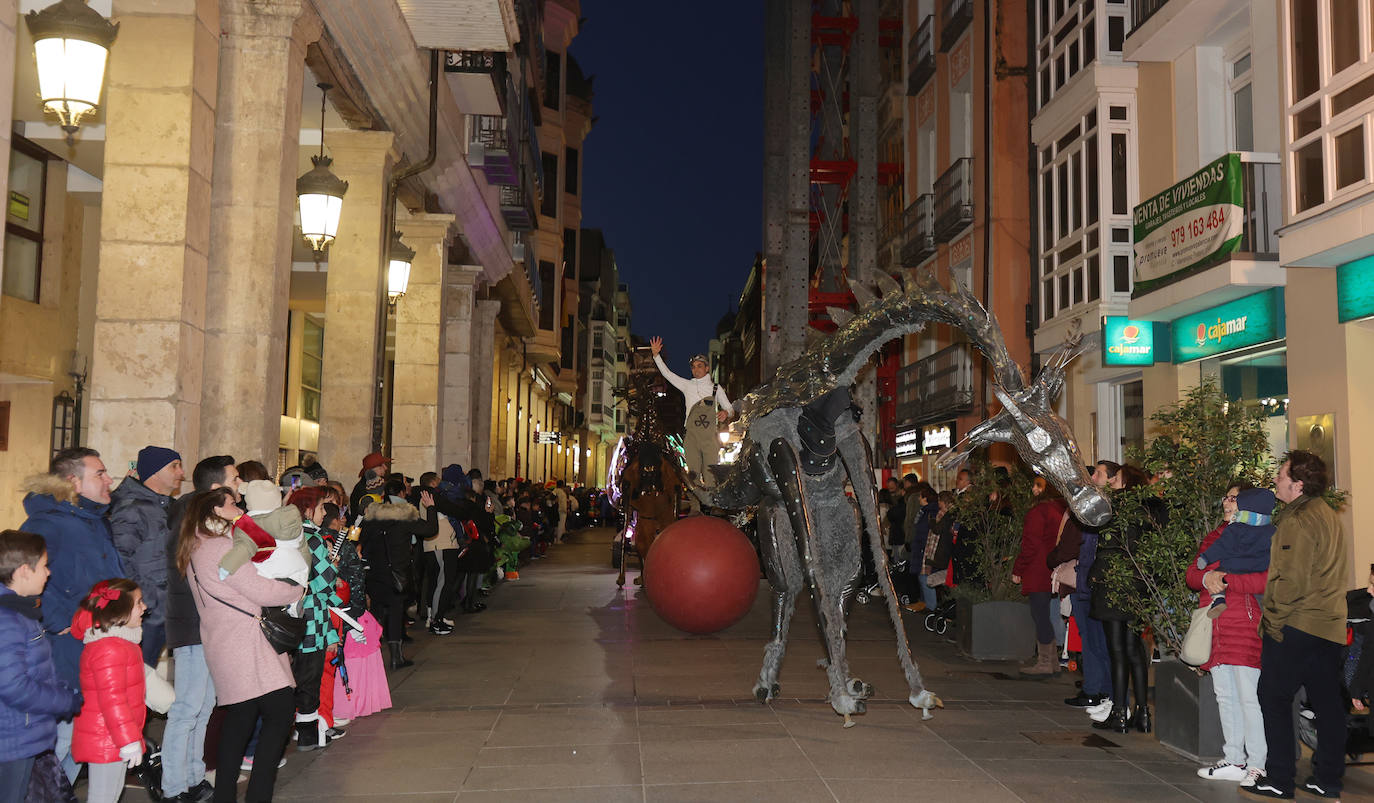 Palencia vive un ingenioso y multitudinario Carnaval