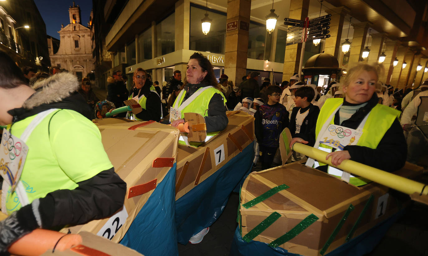 Palencia vive un ingenioso y multitudinario Carnaval