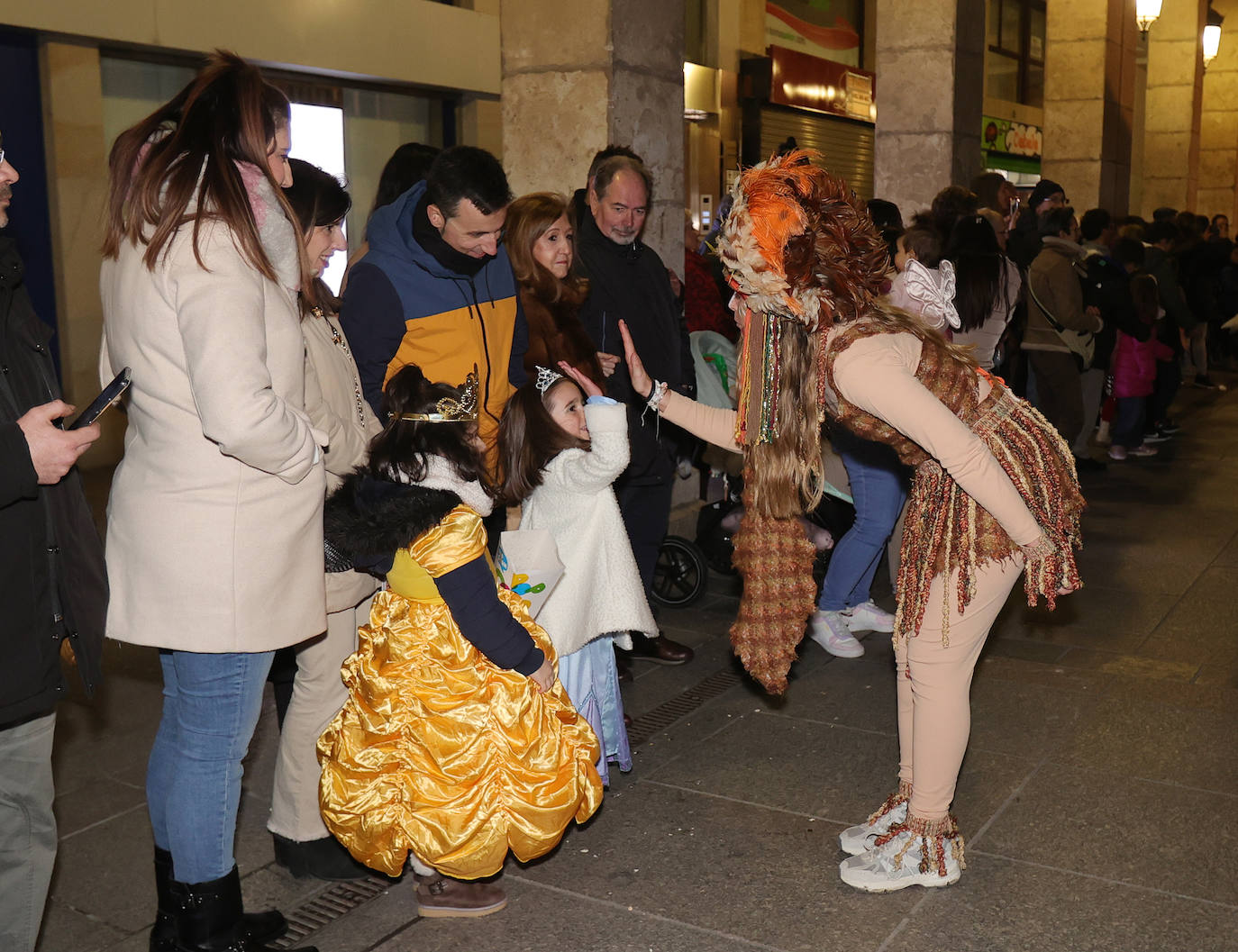 Palencia vive un ingenioso y multitudinario Carnaval