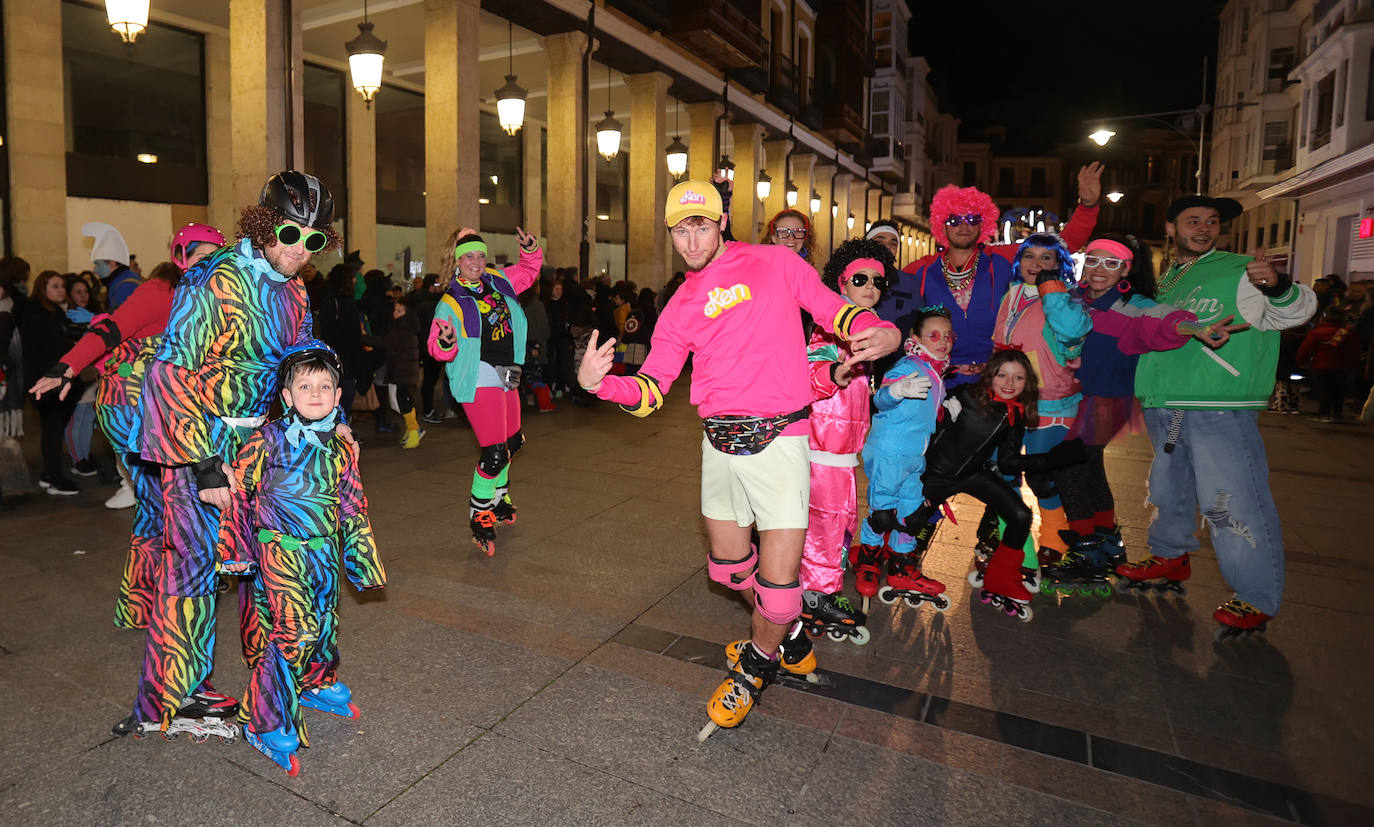 Palencia vive un ingenioso y multitudinario Carnaval